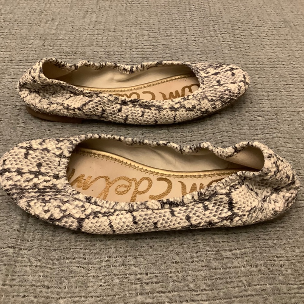 Sam Edelman Ballet Flats - Picture 2 of 5